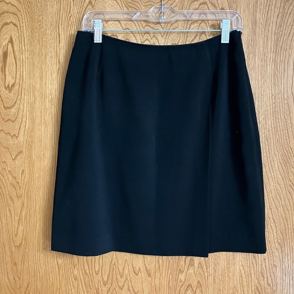 🧵Size 8 Geoffrey Beene Sport Skirt - Black - Picture 2 of 5